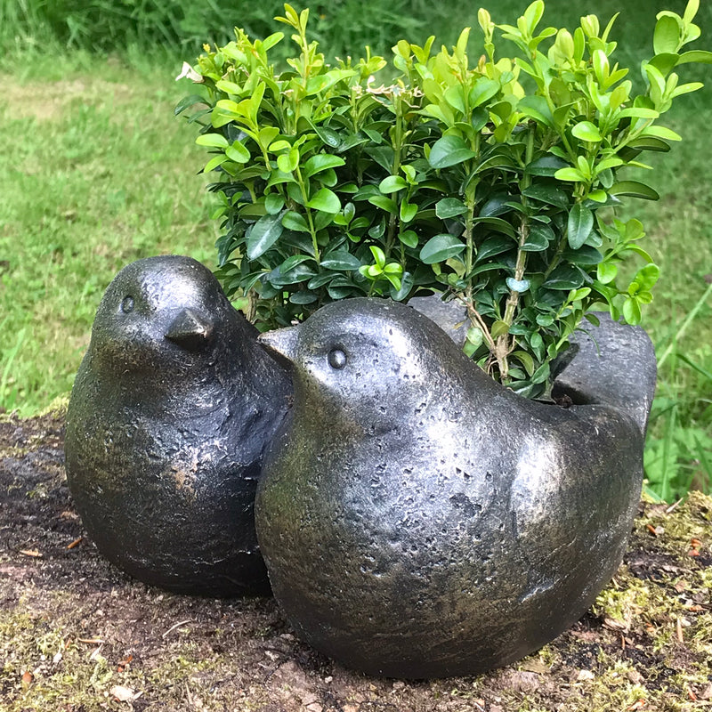Two birds shaped planter, weatherproof resin, indoor or outdoor/garden decoration