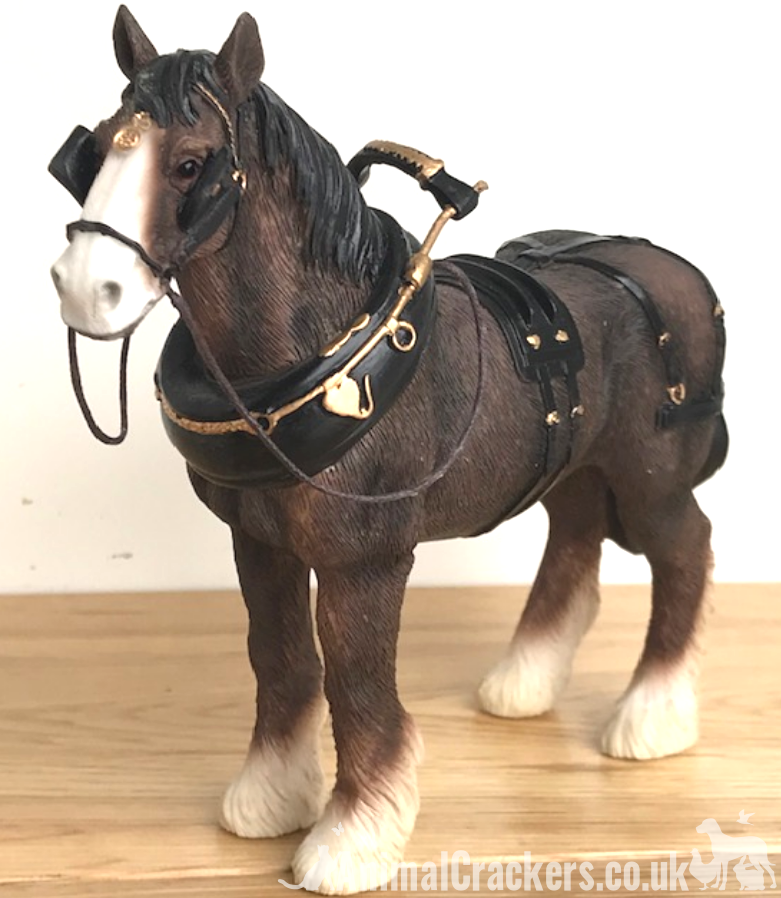 Leonardo Bay Shire Cart Heavy Horse in harness ornament figurine, gift boxed (length 18cm)