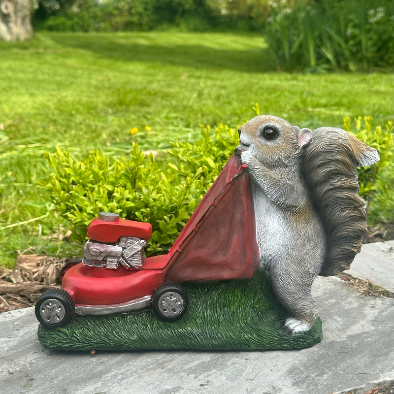 Squirrel lawnmower grass cutter ornament garden decor