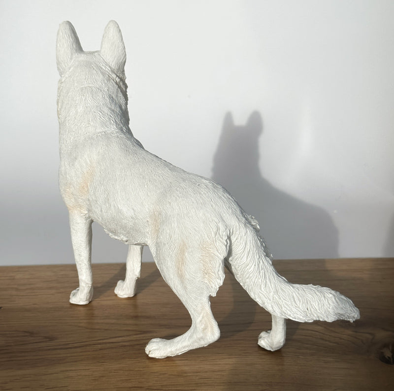 White Alsatian German Shepherd ornament, quality lifelike figurine by Leonardo. Gift boxed