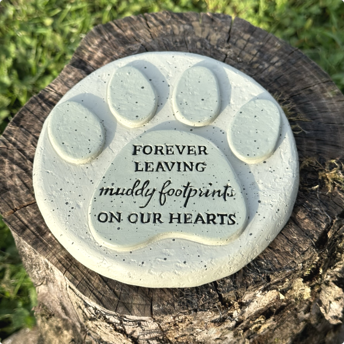 Cat or Dog memorial grave marker with 'Muddy Footprints on our Hearts' wording pet loss gift, 16cm