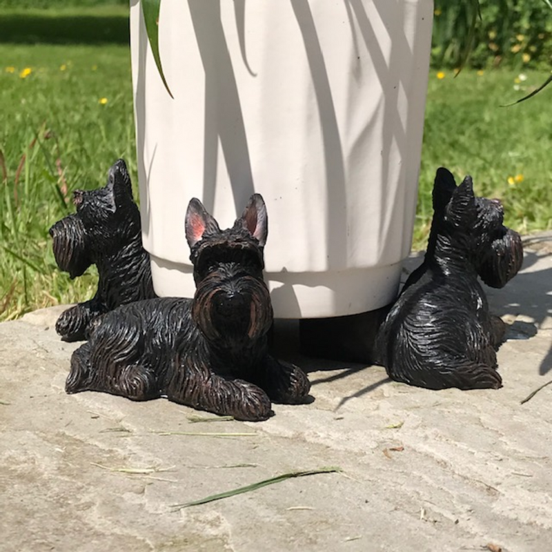 SET OF 3 Scottie Dog shaped plant pot stands or garden ornaments, Scottish Terrier lover gift