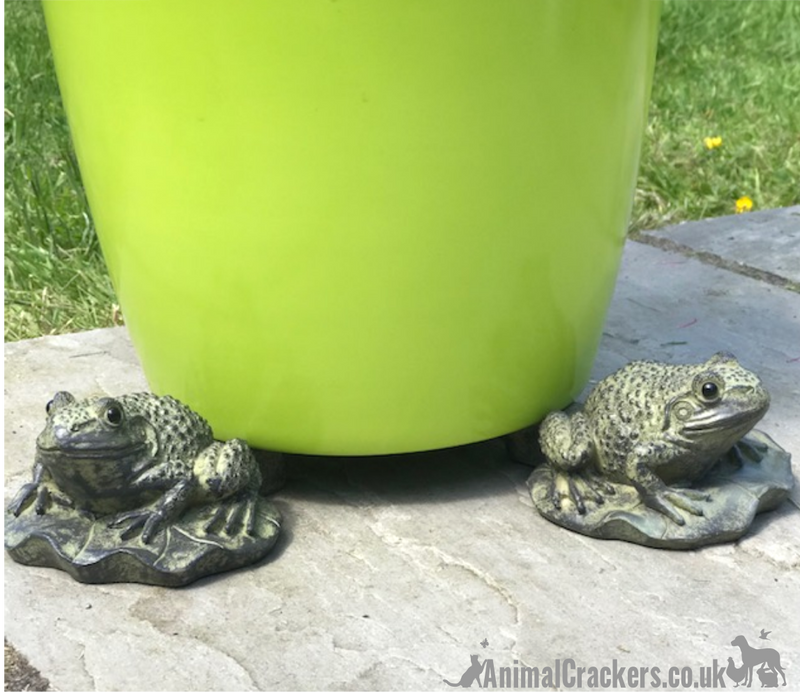 SET OF 3 quirky Frog on Lily Pad design Plant Pot Stands, novelty garden ornament