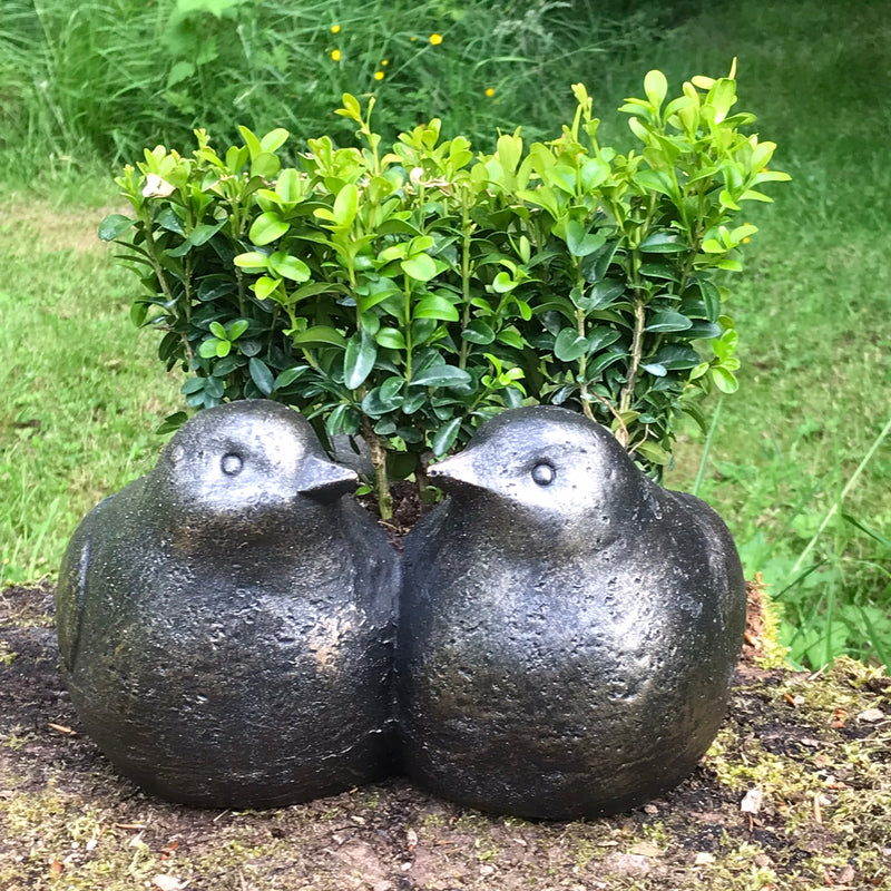 Two birds shaped planter, weatherproof resin, indoor or outdoor/garden decoration