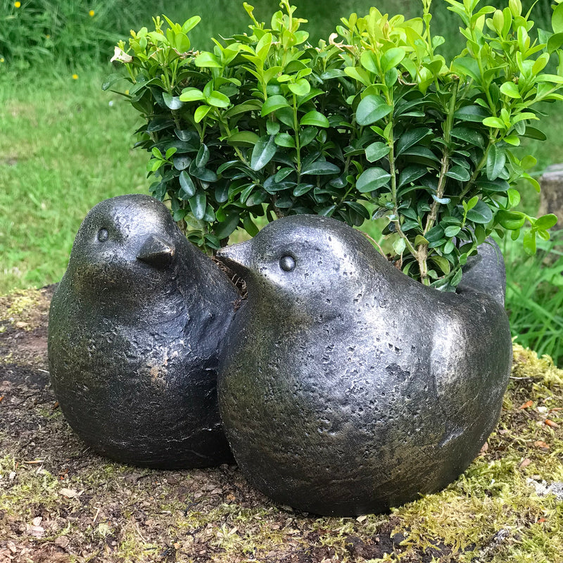 Two birds shaped planter, weatherproof resin, indoor or outdoor/garden decoration