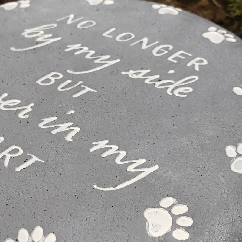Round stone effect Dog or Cat memorial /grave marker decoration or pet loss gift