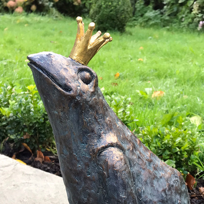 Bronze effect 'Frog Prince' wearing Crown novelty pond or garden decoration