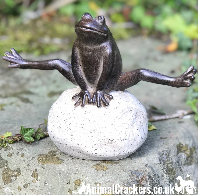 Leaping Bronze effect Frog on stone weatherproof garden pond ornament decoration
