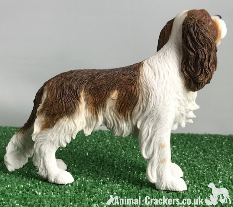 Chestnut & White Cavalier King Charles Spaniel Leonardo ornament figurine, boxed