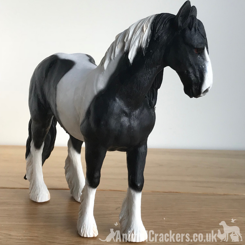Piebald Black & White Cob ornament Leonardo coloured horse pony lover gift boxed