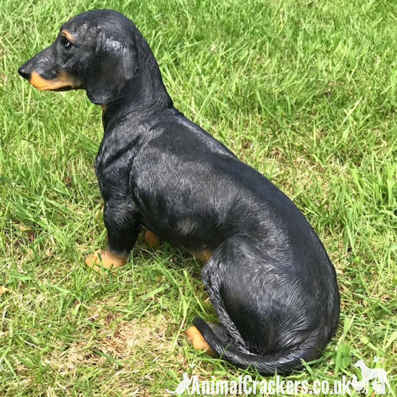 Daisy the Dachshund - large (34cm x 27cm) heavy weight sitting Dachshund ornament, Sausage Dog lover gift or memorial