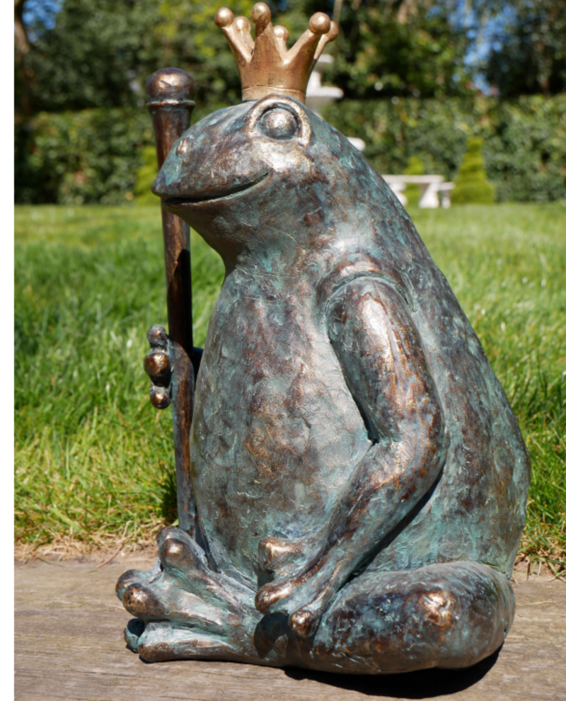 Bronze effect 'Frog King' with Crown & Sceptre novelty pond or garden decoration