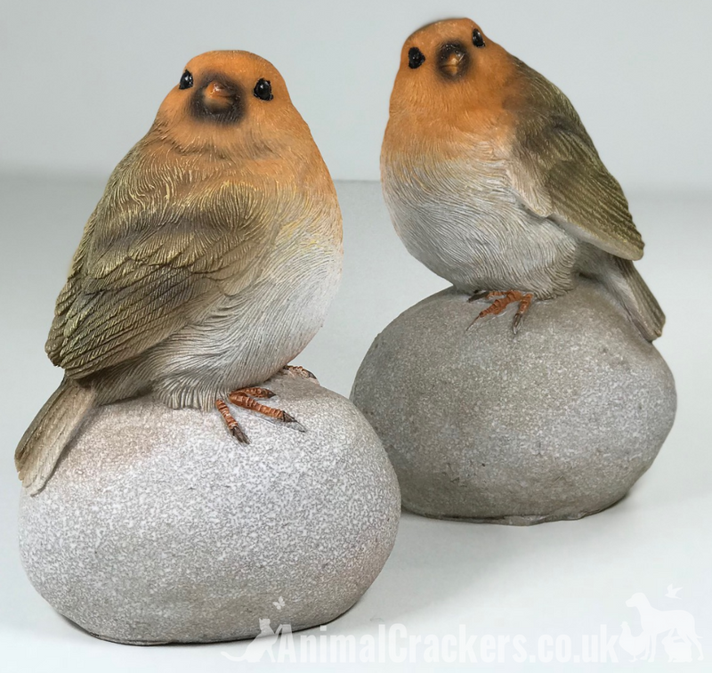 SET OF 2 ROBINS ON STONES indoor or outdoor garden decoration/ornaments, robin lover gift