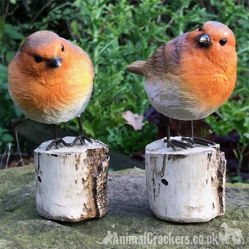 SET 2 ROBINS ON LOG indoor outdoor garden ornaments decoration robin lover gift
