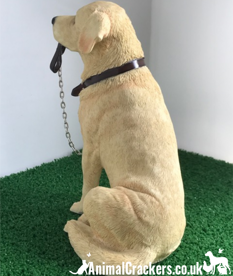 Golden Labrador large 18cm quality lifelike Leonardo 'Walkies' range ornament figurine, boxed