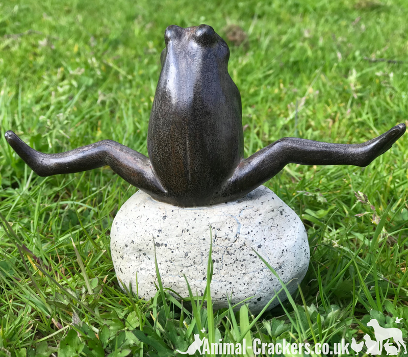 Leaping Bronze effect Frog on stone weatherproof garden pond ornament decoration