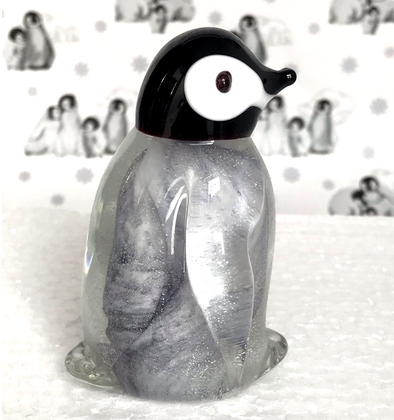 Objets D'Art Penguin hand blown solid glass ornament collectable